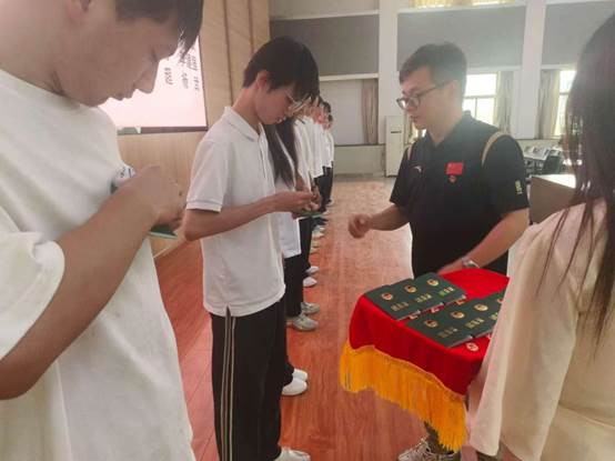 71eb5f31e03731906ee23c890f18414