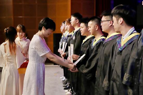 颁发联络员证书